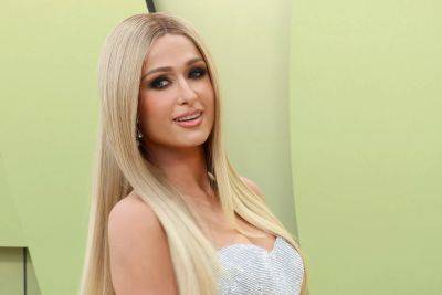 Paris Hilton Rehearses For L.A. Show While Son Phoenix Watches In Bejewelled Headphones - etcanada.com - New York - Los Angeles - Canada