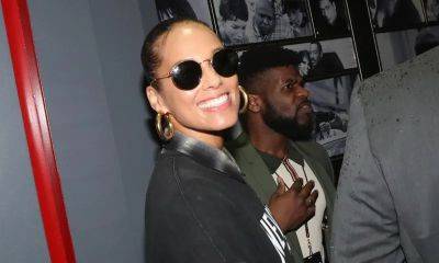 Alicia Keys shows off her abs while she enjoys herself in Bogotá - us.hola.com - USA - Chile - Colombia - county Turner