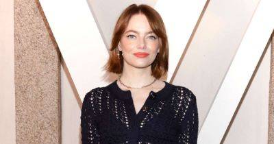 Emma Stone transforms for bizarre performance in new Poor Things trailer - www.msn.com