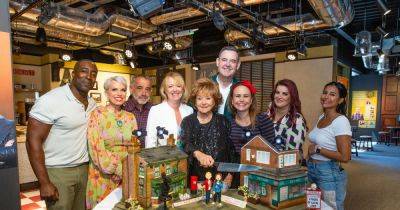 Coronation Street Rita legend Barbara Knox leads cast celebrations as new visitor experience launches on ITV set - www.manchestereveningnews.co.uk - Britain - Manchester