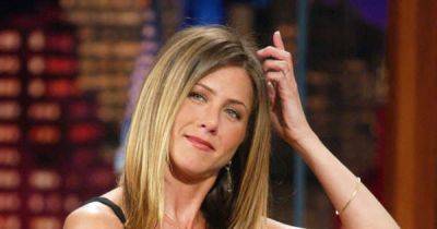 A resurfaced Jennifer Aniston video interview from 1998 is distressing the internet - www.msn.com