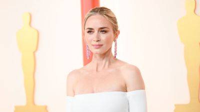 Emily Blunt says her ‘toes curl’ when people tell her their kids want to act: 'I want to say, don’t do it!' - www.foxnews.com - Britain