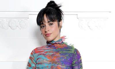 Camila Cabello wears a firey bikini in Greece while joking about Florida’s sharks - us.hola.com - France - Los Angeles - Florida - Puerto Rico - Indiana - Greece - Athens