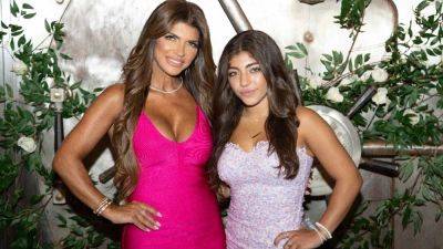 Milania Giudice Says She Lost 40 Lbs. During 'RHONJ' Filming Due to Pressure From Mom Teresa - www.etonline.com