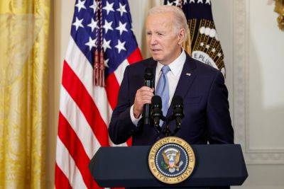 Who’s Giving To Joe Biden’s 2024 Campaign: Early Big Donors Include Seth MacFarlane, Marcy Carsey, Jeffrey Katzenberg, Netflix’s Reed Hastings And OpenAI’s Sam Altman - deadline.com