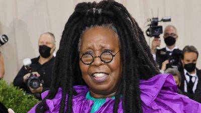 Whoopi Goldberg Walks Off 'The View' Stage to Take Selfie With 91-Year-Old Audience Member - www.etonline.com