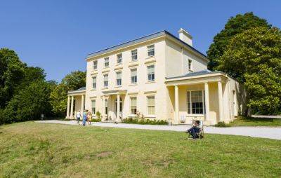 More than 100 people trapped in Agatha Christie’s former home - www.nme.com