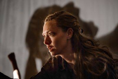 ‘Seven Veils’: Atom Egoyan’s New Drama Starring Amanda Seyfried To Debut At This Year’s TIFF - theplaylist.net