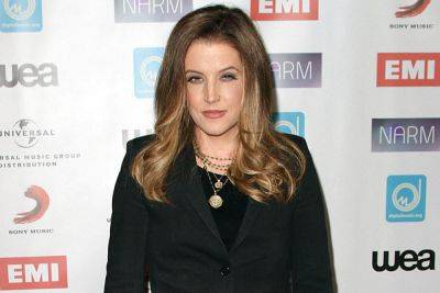 Lisa Marie Presley's Friends Were Shocked To Learn Of Secret Weight Loss Surgery That Led To Her Death - perezhilton.com - Los Angeles