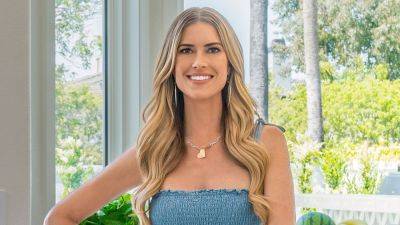 Christina Hall’s ‘Christina On The Coast’ & ‘Christina In The Country’ Renewed By HGTV - deadline.com - California - Tennessee