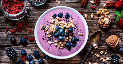 Nail summer breakfast with the ultimate berry smoothie bowls - www.ok.co.uk