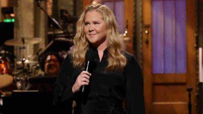Amy Schumer Reacts to Margot Robbie's 'Barbie' After Exiting Earlier Version as Titular Character - www.etonline.com
