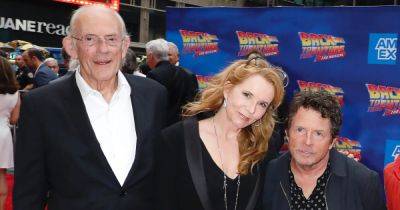 Michael J. Fox Reunites With OG ‘Back to the Future’ Cast at Broadway Musical’s Premiere - www.usmagazine.com - London - New York