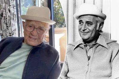 101-year-old Norman Lear reflects on his birthday: ‘Living in the moment’ - nypost.com