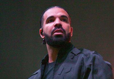 Drake Calls Out Fan Who Threw Their Purse At Him During Concert: ‘This Was A Terrible Idea’ - etcanada.com - city Brooklyn - county Garden - county Canadian