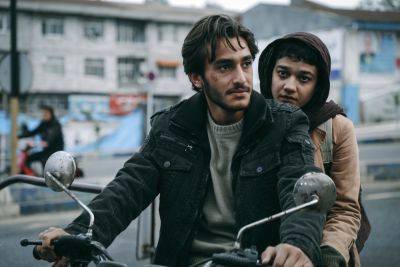 ‘Empty Nets’ Review: A Harsh But Nuanced Look At Today’s Cost-Of-Living Crisis From An Iranian Perspective – Karlovy Vary Int’l Film Festival - deadline.com - Iran