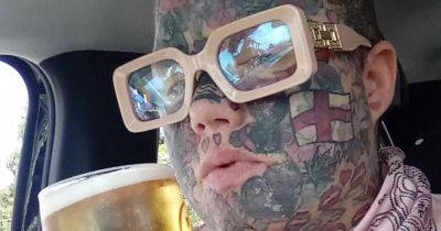 Mum with 800 tattoos on face and body banned from pub and school over inkings - www.dailyrecord.co.uk - Beyond