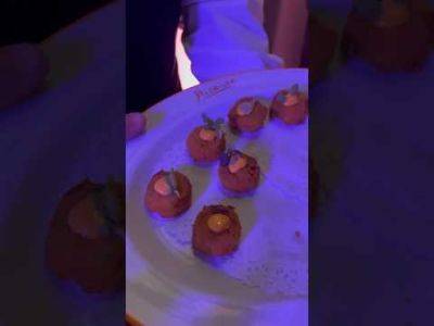 Paella Done In The Most Unique Way! This Is Wild!!! - perezhilton.com - Las Vegas