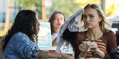 Lily-Rose Depp Grabs Lunch with Girlfriend 070 Shake in L.A. - www.justjared.com