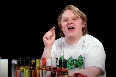 Lewis Capaldi Hilariously Takes Shots At Former ‘Hot Ones’ Guests, DJ Khaled And Ed Sheeran, While Eating Spicy Wings - etcanada.com - Scotland