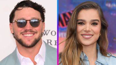 Hailee Steinfeld and Josh Allen Make Out While on Vacation in Mexico: See the Pic - www.etonline.com - New York - Mexico