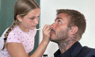 Harper Beckham tests her makeup skills on dad David Beckham: ‘a little contouring’ - us.hola.com - Miami