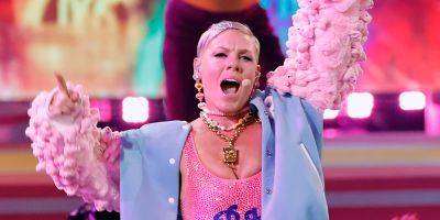 Pink Fan Goes Into Labor While Attending Singer's Show, Names Her Child After Pop Star - www.justjared.com - county Hart - New York - county Moore - Albany, state New York