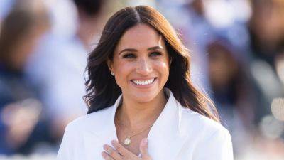 Meghan Markle Is Ready for Fall in a Camel Coat and Cashmere - www.glamour.com - California
