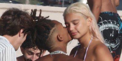 Jaden Smith & Girlfriend Sab Zada Pack on PDA During Beach Outing With Friends - www.justjared.com - Hollywood - Malibu
