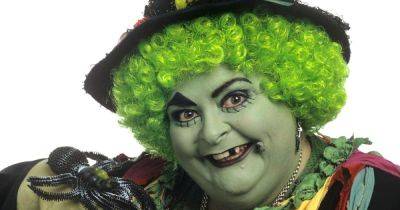 There's somebody at the door! Grotbags actress Carol Lee Scott - from Emu to tragic death - www.ok.co.uk - county Somerset