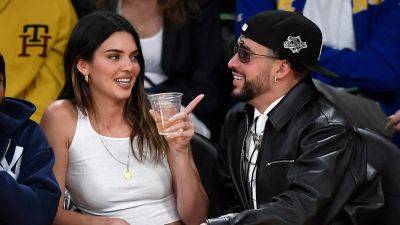Kendall Jenner and Bad Bunny Kiss at Drake's Concert - www.etonline.com - California - Puerto Rico