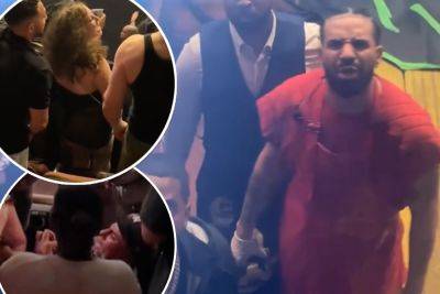 Drake intervenes in concert scuffle over his sweaty towel: ‘Are you dumb?’ - nypost.com - Los Angeles - Los Angeles