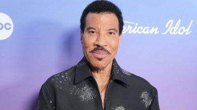 Lionel Richie Faces Backlash From Fans After Canceling Concert 1 Hour After Showtime - www.etonline.com - county Garden - county York - city New York, county Garden