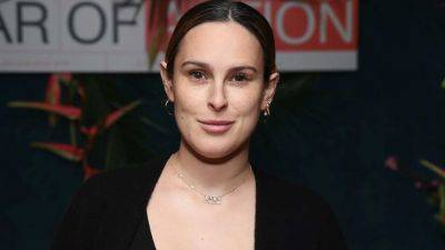 Rumer Willis Celebrates Her 'Rounder' and 'Jiggly' Postpartum Body: 'Kind of Amazing Because I Grew a Person' - www.etonline.com