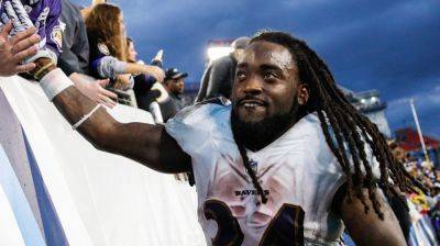 NFL Player Alex Collins Dead at 28, Ravens Team Releases Statement Amid Tragic Death - www.justjared.com - city Memphis - Seattle - city Baltimore