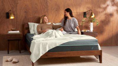 Tuft & Needle's Labor Day Mattress Sale Came Early — Save Up to $700 on Top-Rated Mattresses - www.etonline.com