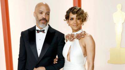 Halle Berry's 15-Year-Old Daughter Towers Over Her in Rare Photo - www.glamour.com - France - California