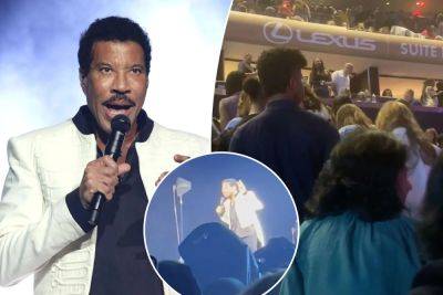 Lionel Richie apologizes for last-minute NYC gig cancelation: ‘I tried to bribe the pilot’ - nypost.com - New York - county Garden - Madison