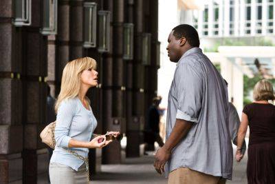 ‘The Blind Side’ Star Quinton Aaron Criticizes Anyone Suggesting Sandra Bullock Should Lose Her Oscar Amid Tuohy Family And Michael Oher Legal Drama - etcanada.com - USA - county Bullock
