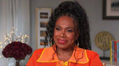 Sheryl Lee Ralph on Son Etienne's Engagement and Looking Forward to Becoming a 'Glamma' (Exclusive) - www.etonline.com - New York