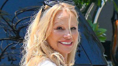 Pamela Anderson Revealed the Heartbreaking Reason She Ditched Her Iconic '90s Glam - www.glamour.com - county Anderson