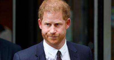Harry mystery sees Prince swap thinning hair for thick locks in new pic - www.ok.co.uk - Britain