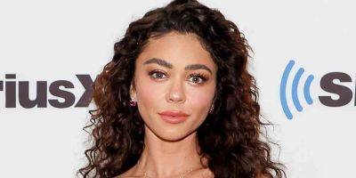 Fans React After Sarah Hyland Is Confronted By 'Love Island USA' Contestant Mike Stark - www.justjared.com - USA - Fiji - county Love
