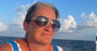 Mum-of-22 Sue Radford 'saw life flash in front of her' after choking horror on holiday - www.ok.co.uk - Florida