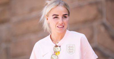 Alex Greenwood seen with black eye as Lionesses cheered and applauded on journey home following World Cup defeat - www.manchestereveningnews.co.uk - Australia - Britain - Spain - Manchester