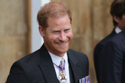 Prince Harry Causes Online Stir With Full Head Of Hair In Newly Published Photo - etcanada.com - USA - California - Singapore