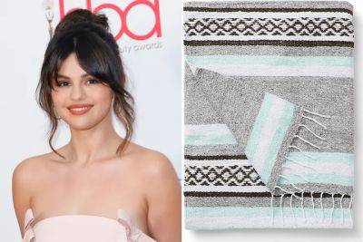 Selena Gomez’s Viral Blanket Is Available Online - etcanada.com - Mexico - Canada - county Price