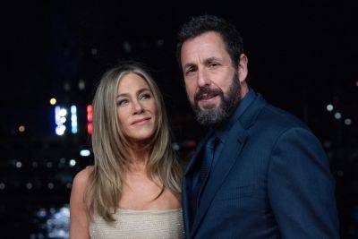 Jennifer Aniston Reveals Adam Sandler And His Wife Send Her Flowers Every Mother’s Day - etcanada.com - China - city Sandler