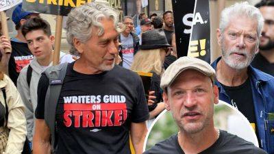 Dispatches From The Picket Lines: Beau Willimon & Tony Gilroy Channel ‘Andor’, Chide Studios At NYC Rally - deadline.com - Hollywood - New York