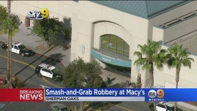 Flash Mob Hits Macy’s At Fashion Square In Sherman Oaks, Latest In Brazen Daylight Thefts - deadline.com - Los Angeles - Los Angeles - California - Los Angeles - county Sherman - city Glendale